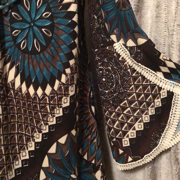 Beautiful Tunic - Picture 4 of 5